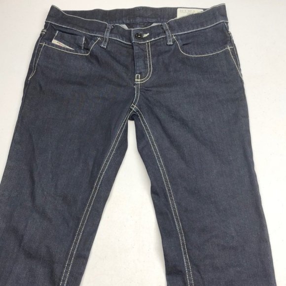 LIKE NEW (Never Washed) DIESEL DARKWASH LIV STRETCH SLIMCUT JEANS 28x32 ⭐ - Picture 6 of 10